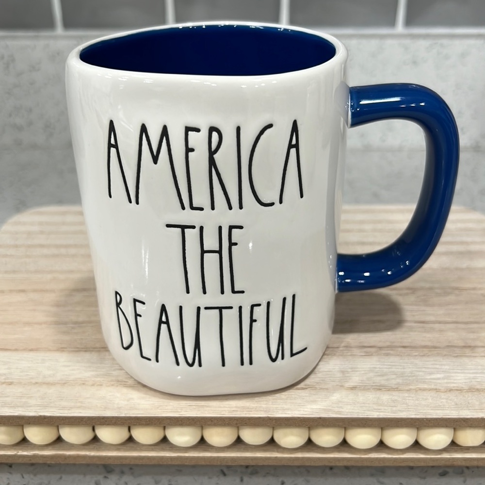 New Rae Dunn AMERICA THE BEAUTUFUL Coffee Mug